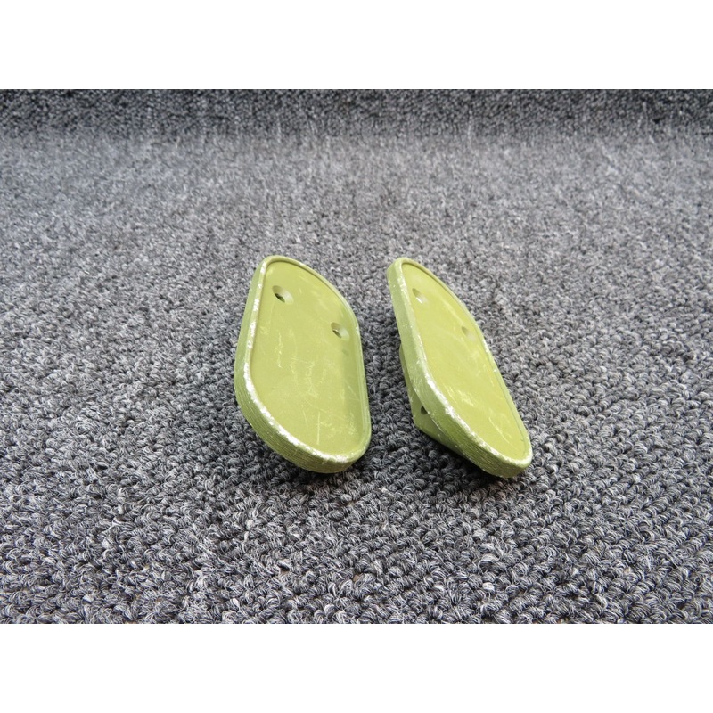 0541211-5 (Use: 0541211-1) Cessna 172 Step Assembly Set LH or RH (Flat, Zinc)