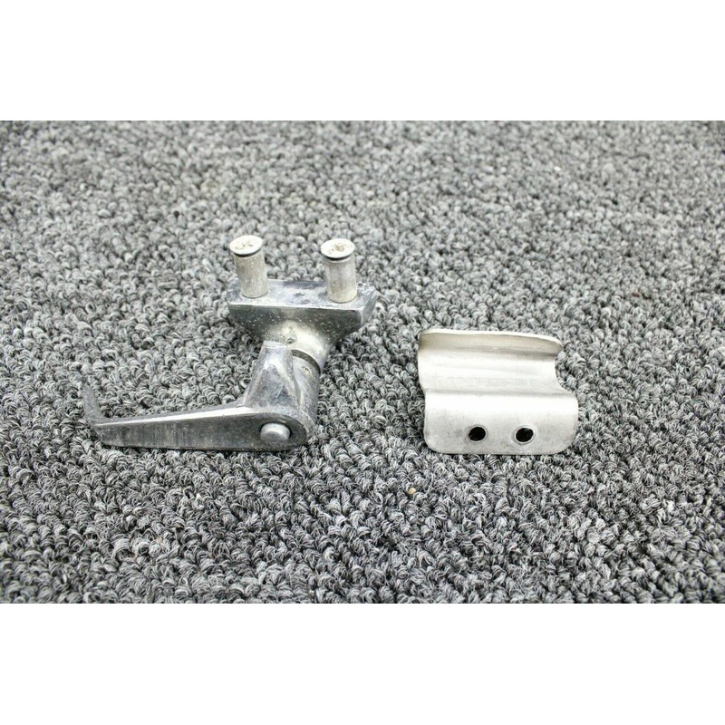 S1483-2 / 1411202-201 Cessna T210L Cabin Door Window Latch LH