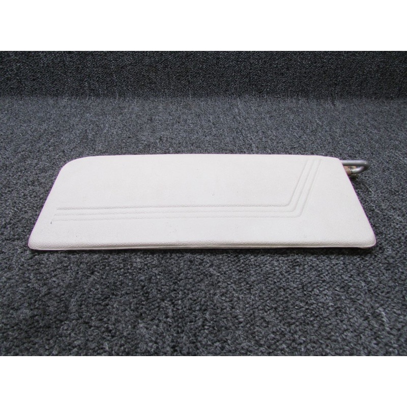 0700122-1 Cessna A185F Visor Sun LH