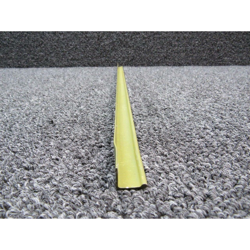 0710023-2 Cessna A185F Angle RH Assembly