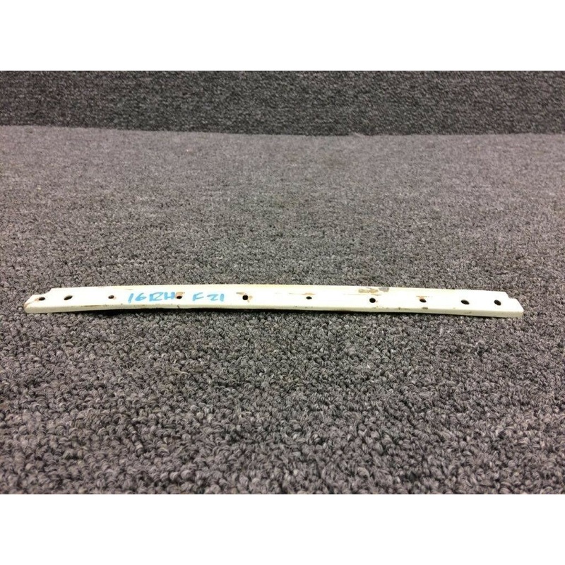 0710026-12 Cessna A185F RH Retainer