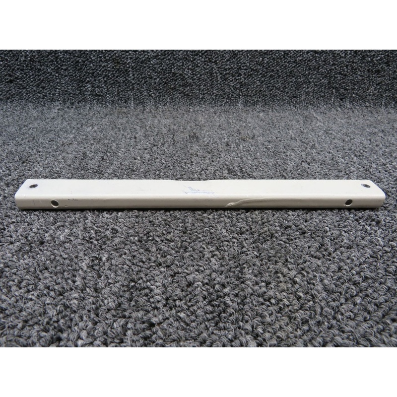 0514032-1 Cessna 172 / 182 / 208 Seat Torque Tube Interconnect Channel