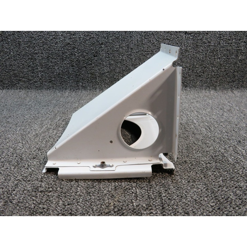 0553022-2 Cessna 172S Battery Tray Assembly