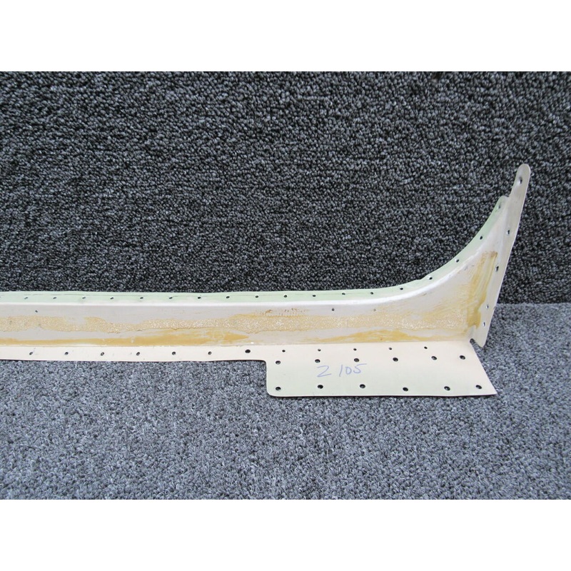 0710036-8 Cessna 182T Sill Assembly Cabin Door Lower RH Inboard