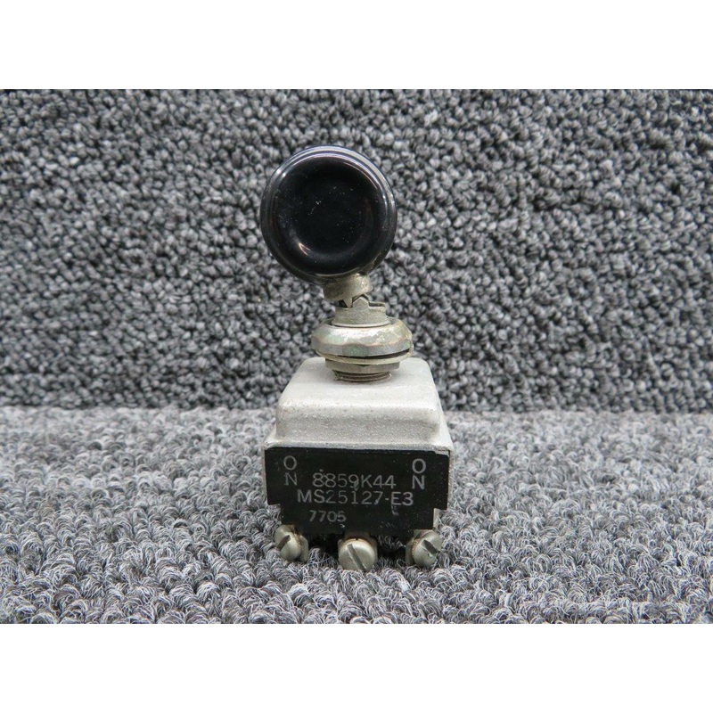 MS25127-E3 (ALT: 8859K44) Cessna 402C Landing Gear Switch (Volts: 28)