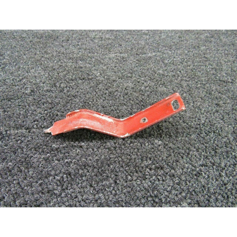 0426209-4 Cessna 150L Cabin Door Catch Assy