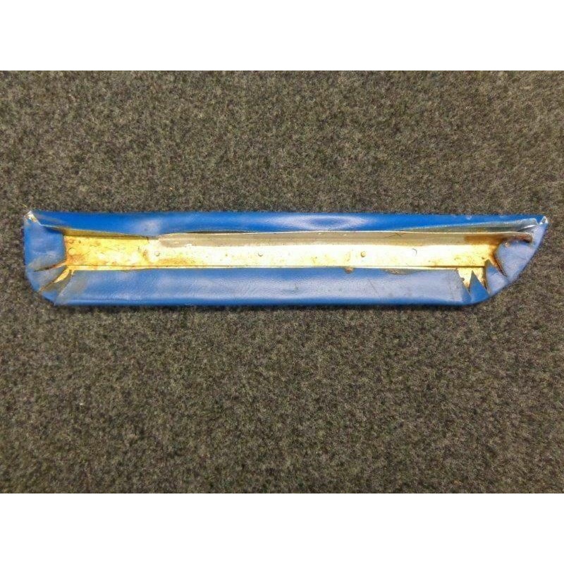 0514132-3 Cessna 172RG Trim Assy Seat Skirt LH