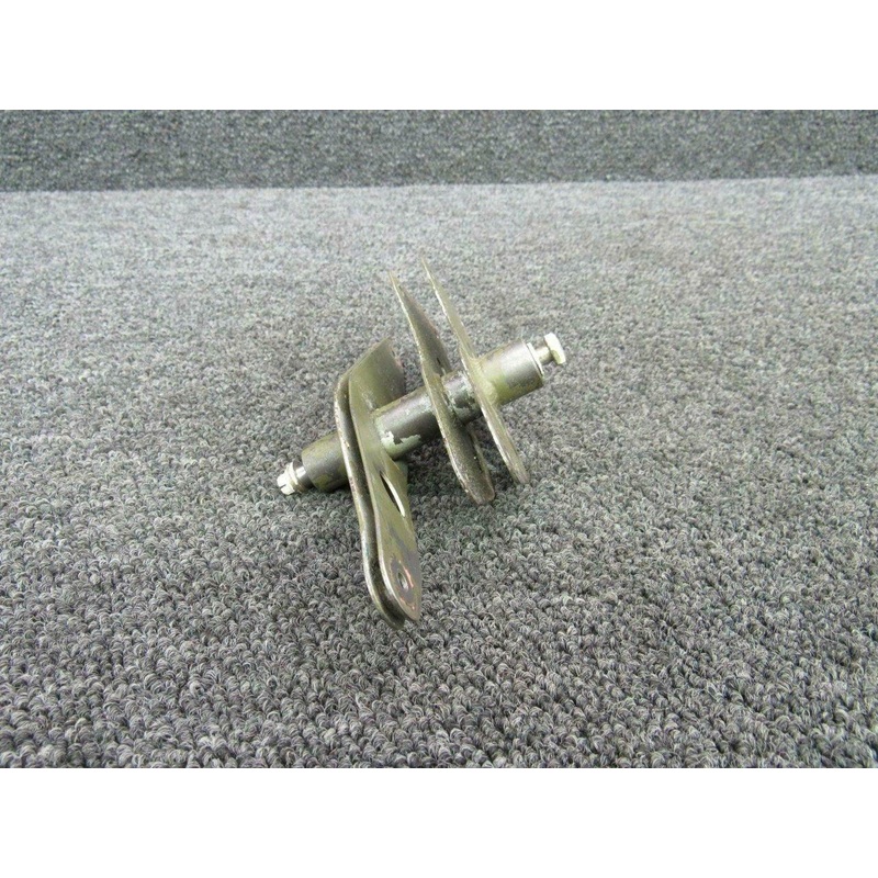 0422430-2 Cessna A185F Aileron Bellcrank Assy RH