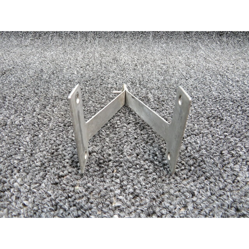 0500315-1 / 0500315-2 Cessna 150J Bracket Fuel Strainer