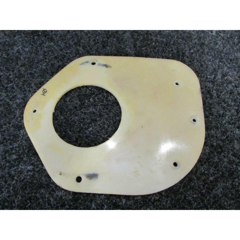 0523113-2 Cessna 172N Plate Assy RH