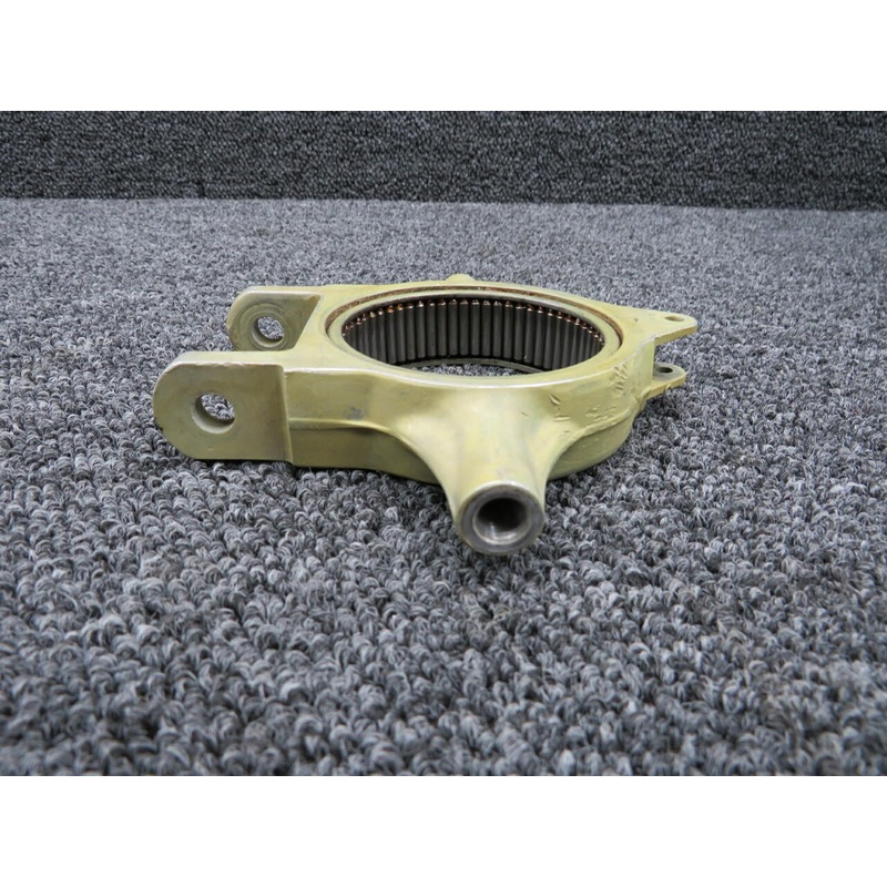 0543011-7 Cessna 172 Nose Gear Steering Collar