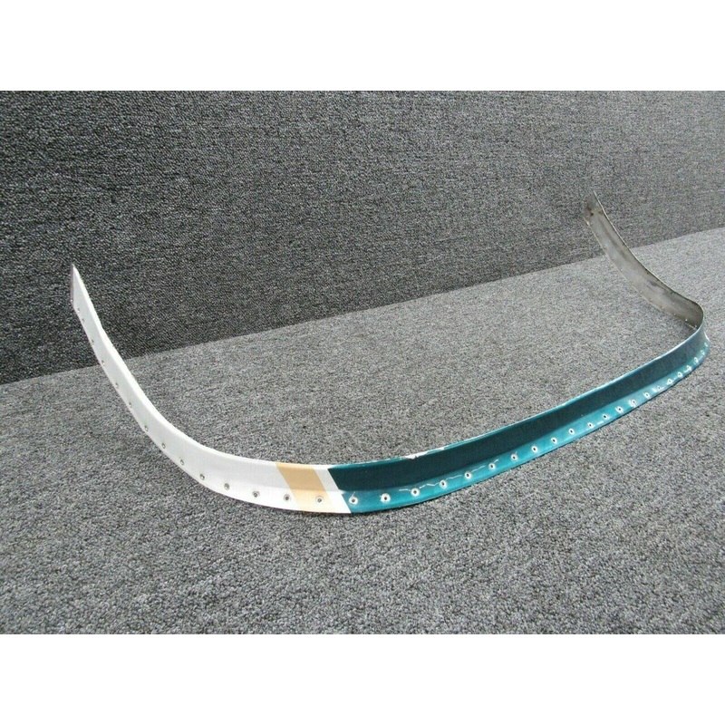 0513230-18 Cessna 172N Windshield Retainer Lower