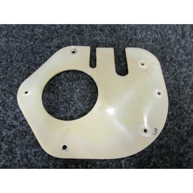 0523113-1 Cessna 172N Plate LH