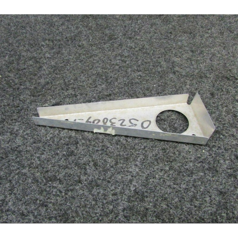 0523809-1  Cessna Rib (JC)