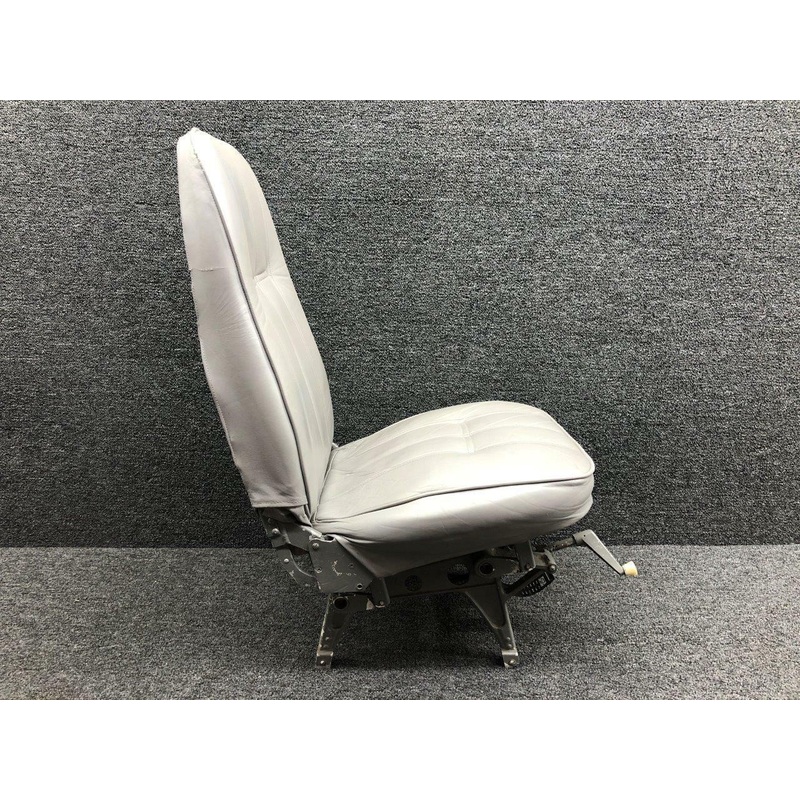 0700630-15 Cessna T210F Pilots Seat Assembly Vertical Adjust W/ Rails