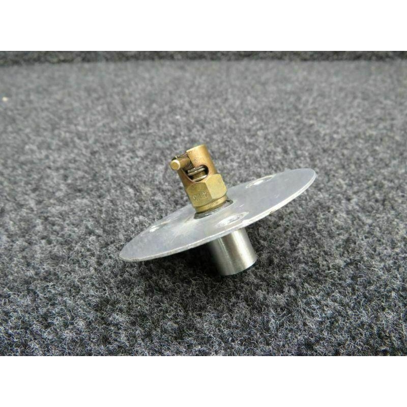 0322526 Cessna 195 Adapter Fuel Tank Drain