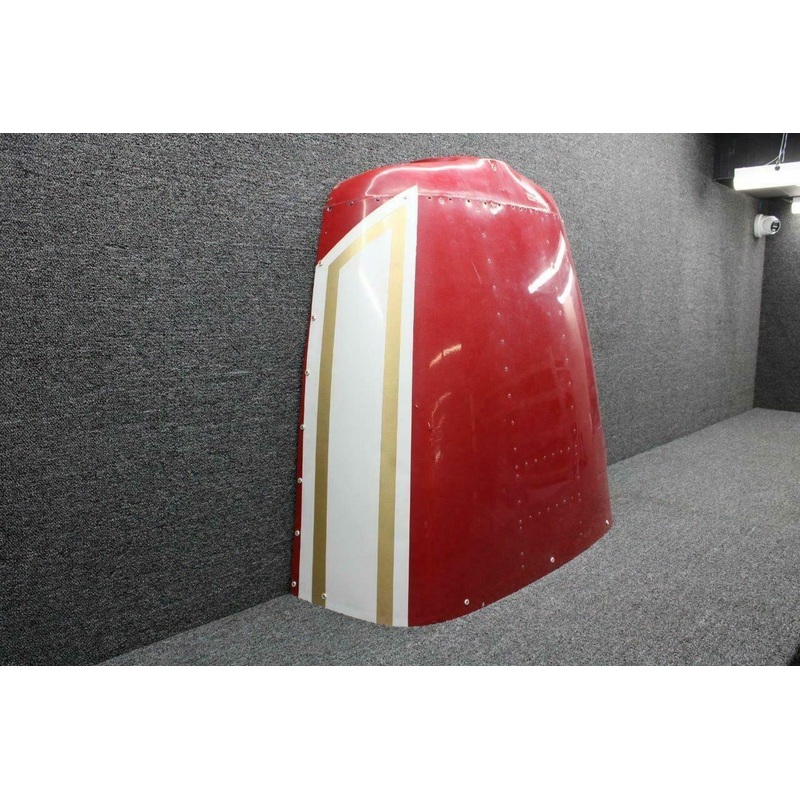 0552112-204 / 0552019-10 Cessna 172M Cowling Assy Upper W/ Nose Bug