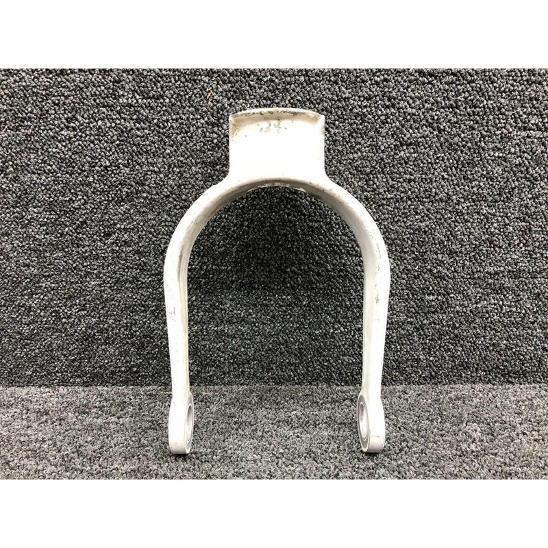 0442503-6 (CAST: 0442503-497B) Cessna 172 Nose Wheel Fork (PPP)