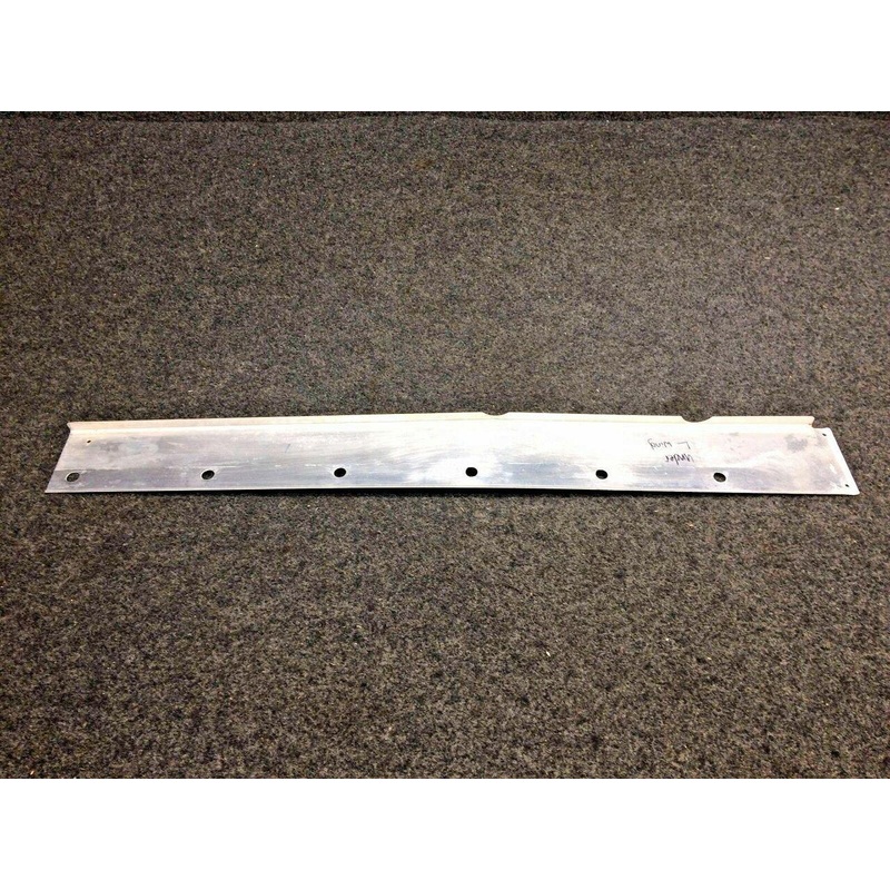 0520016-1 Cessna 172 LH Fairing Wing Lower