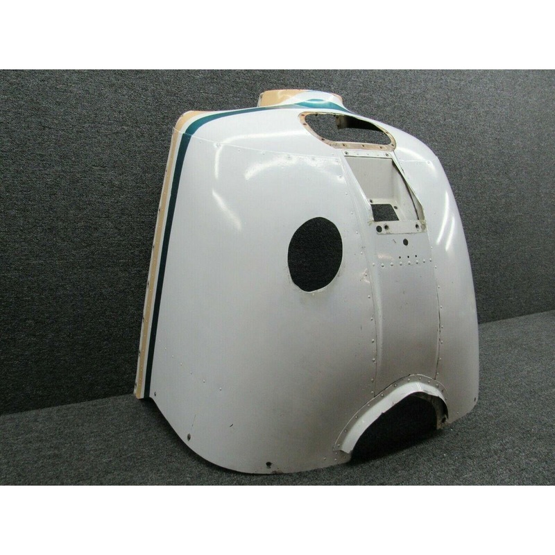 0552162-5 Cessna 172N Cowling Assembly Lower