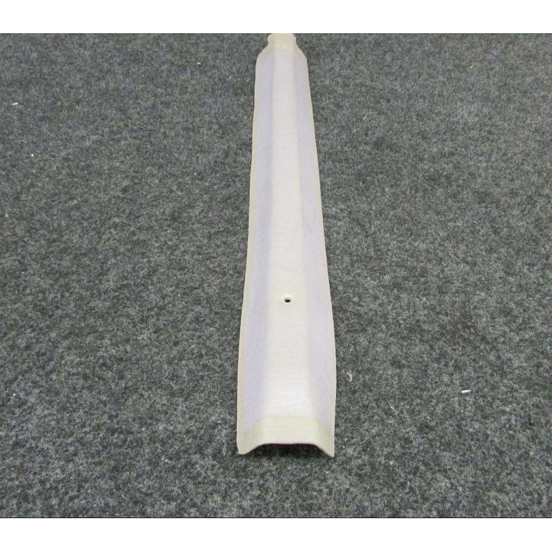 0500210-191 Cessna 172S Center Post Cover Aft