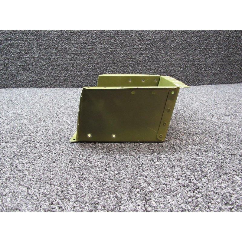 0513109-4 Cessna 172N Pan Assembly