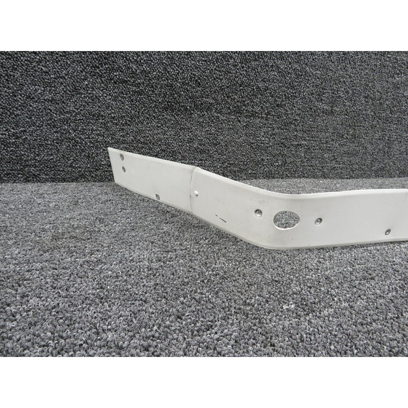 0520005-11 Cessna 172D Forward Wing Fairing RH