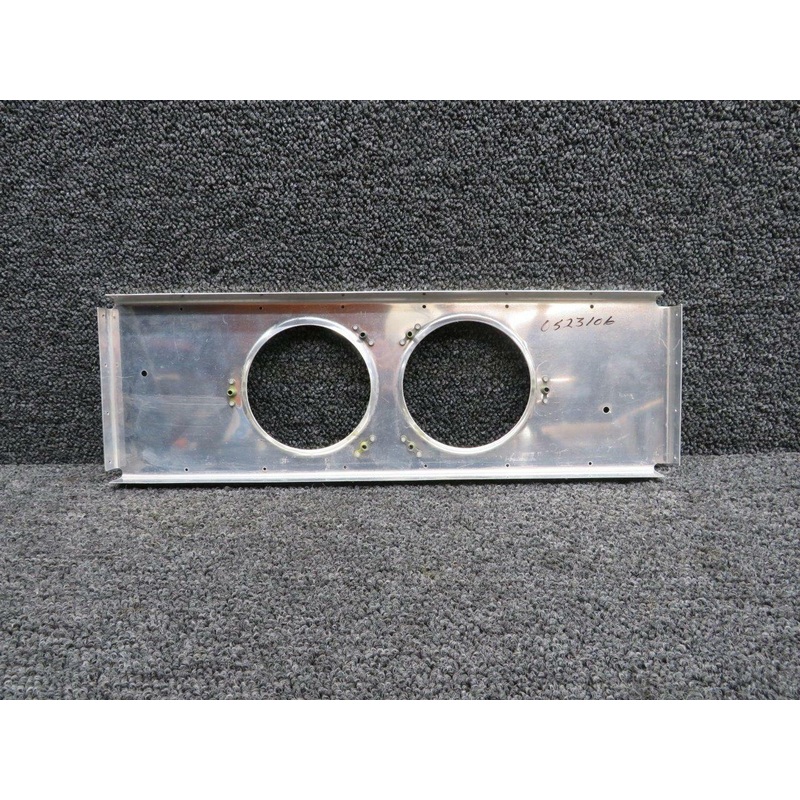 0523106 Cessna 421B Wing Landing Light Bracket Plate