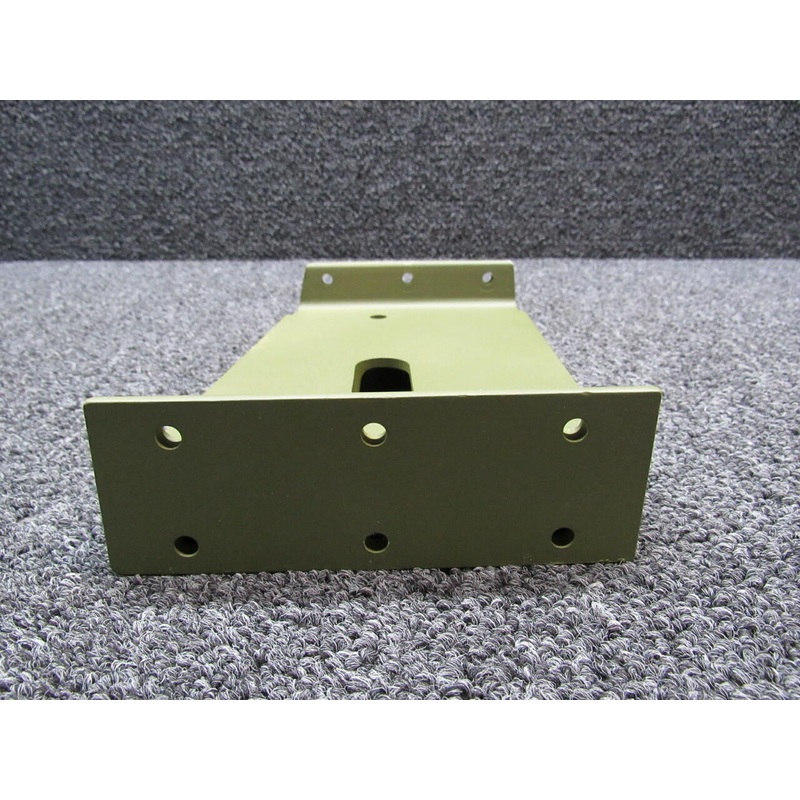 0541122-2 Cessna 172-182 Main Landing Gear Support Inboard RH (Zinc)