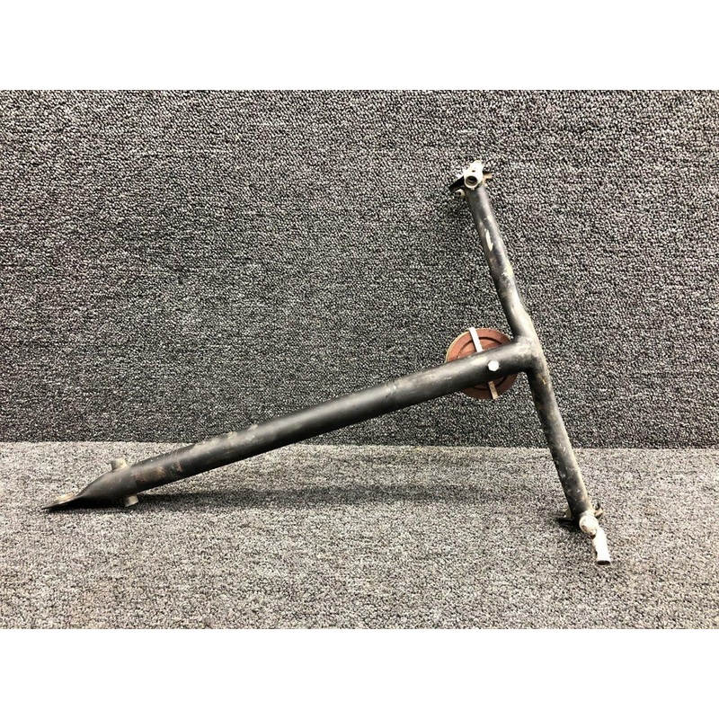 0411221-4, 0411362-4 Cessna 172D Control Tee Assembly