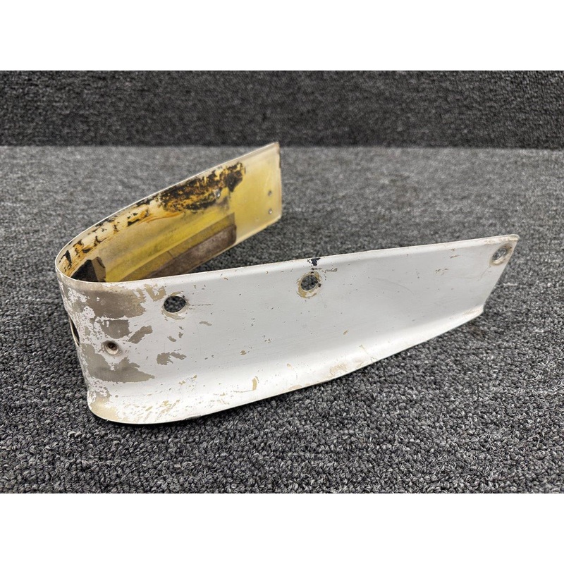 0520015-5 Cessna 172N Wing Fairing Fillet LH