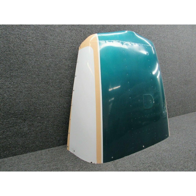 0552162-2 Cessna 172N Cowling Assembly Upper