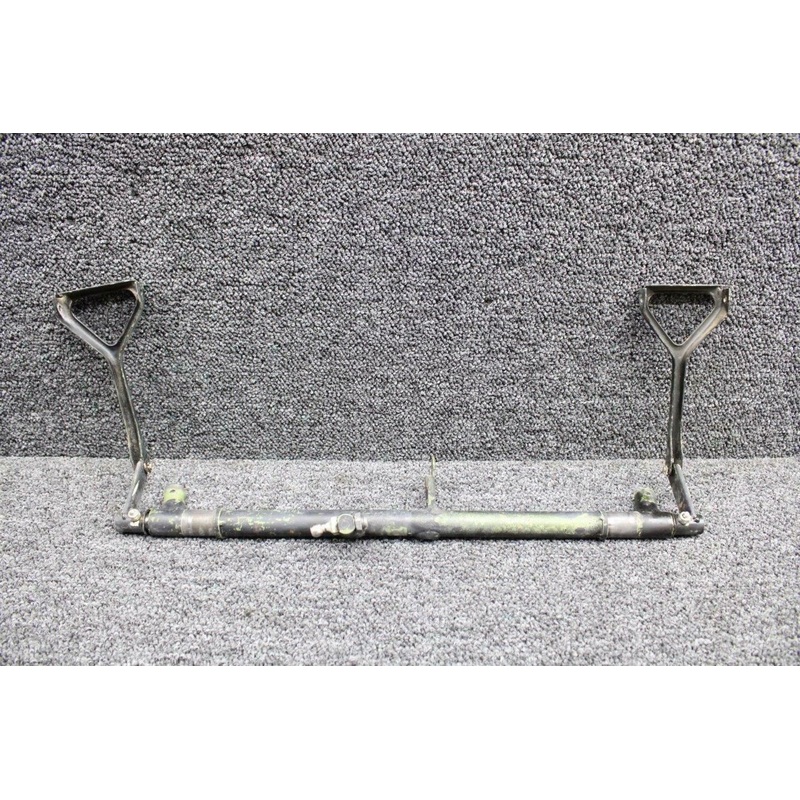 011306-13 / 0411564 Cessna 172M Weld Rudder Pedals Assy RH W/ Links