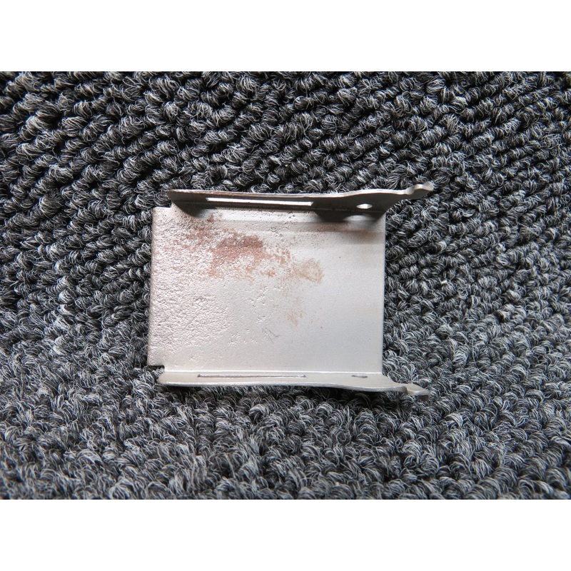 0411557-1 Cessna 150D Door Handle Assembly