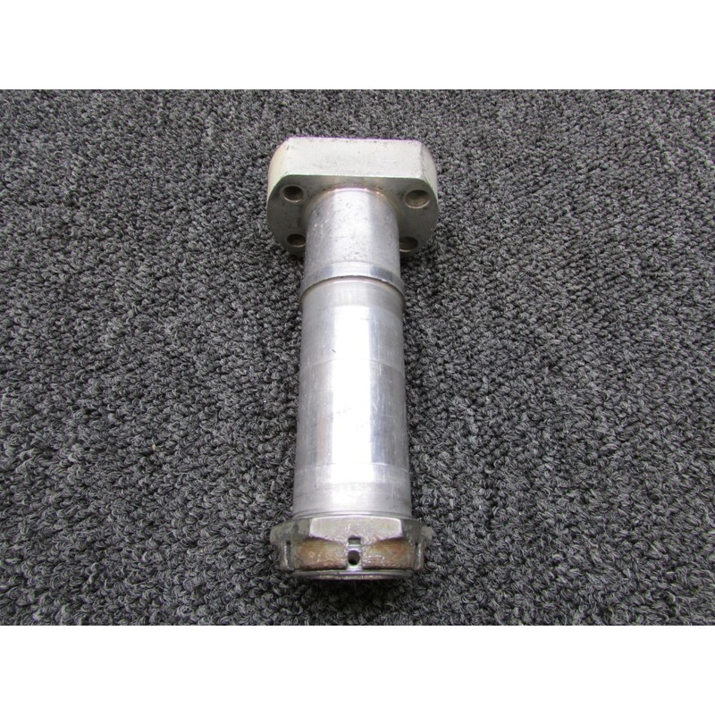0441140, AN7502-24 Cessna 170A Axle Main Gear has Nut (Aluminum) (Solid)