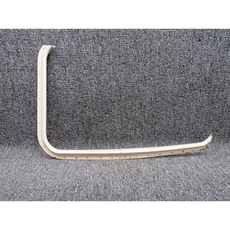 0710113-8/0710026-8 (USE:0710110-2) Cessna A185F Retainer