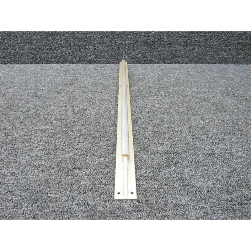 0710706-4 Cessna 182T Seat Rail