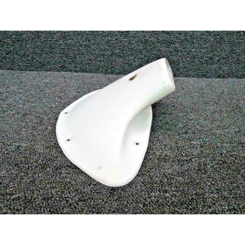 0523047-2 Cessna 172R Upper R/H Fairing