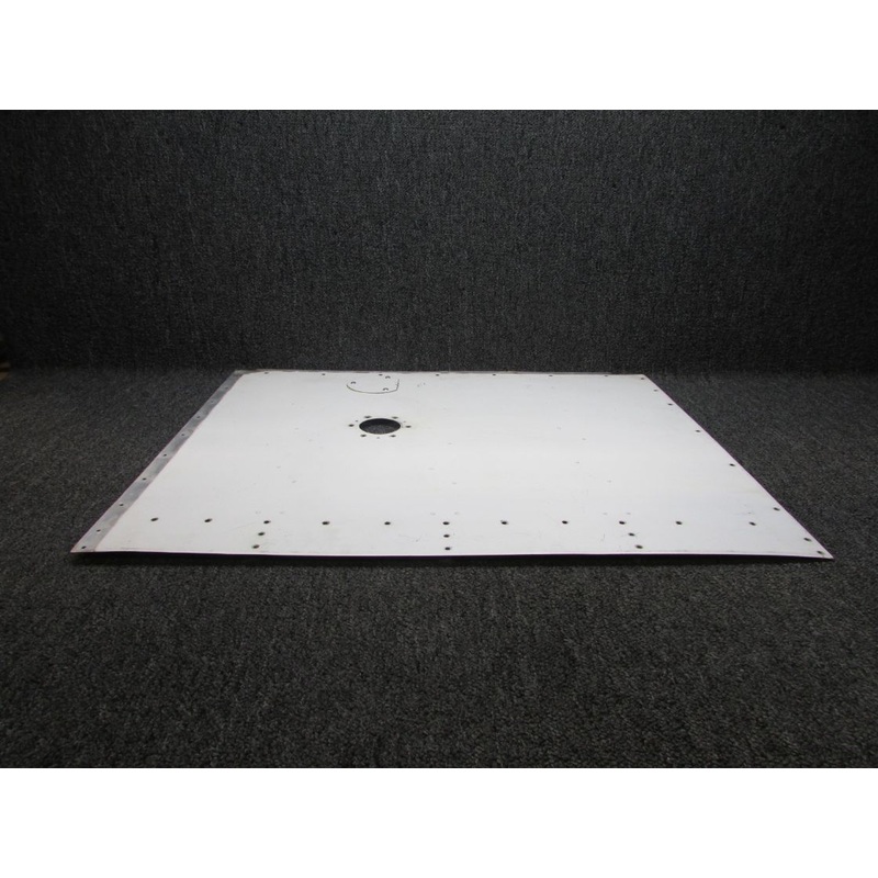 0426511-19 Cessna 152 Fuel Tank Cover Assembly LH, Color: White