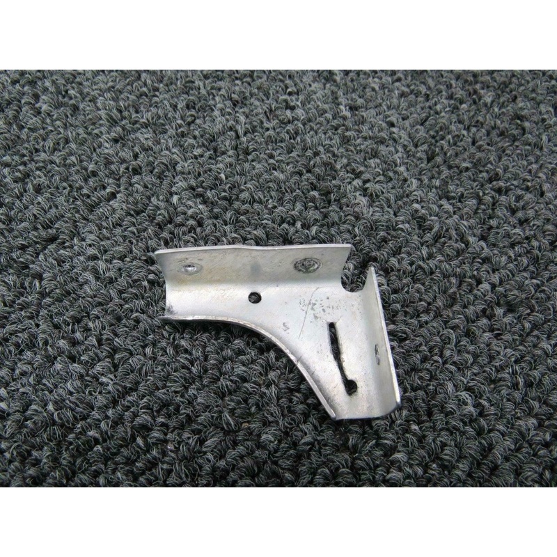 0517013-1 Cessna 172N Support Armrest