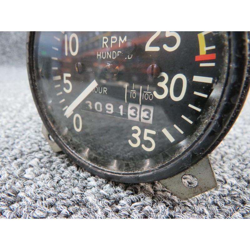 S1305N11 (Use: C668020-0107) RPM / Tachometer Indicator (Hours: 3091-33)