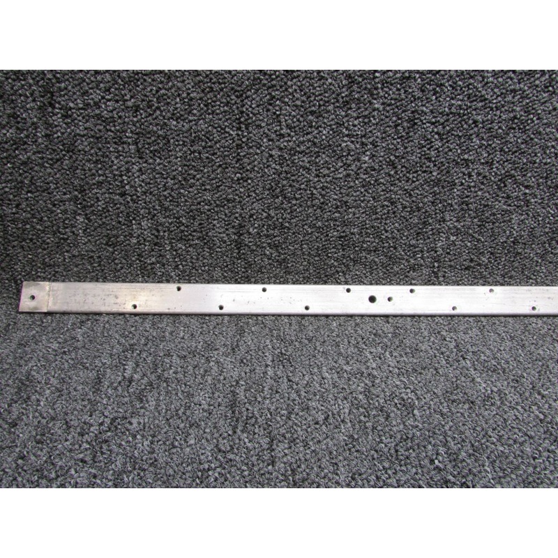 0311001-3 Cessna 195 Windshield Retainer Strip Center
