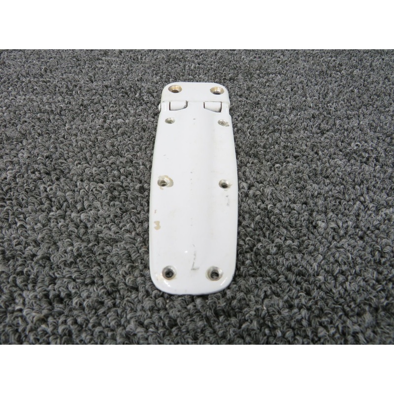 0413426-23 Cessna 152 Cabin Door Lower Hinge Assy – LH
