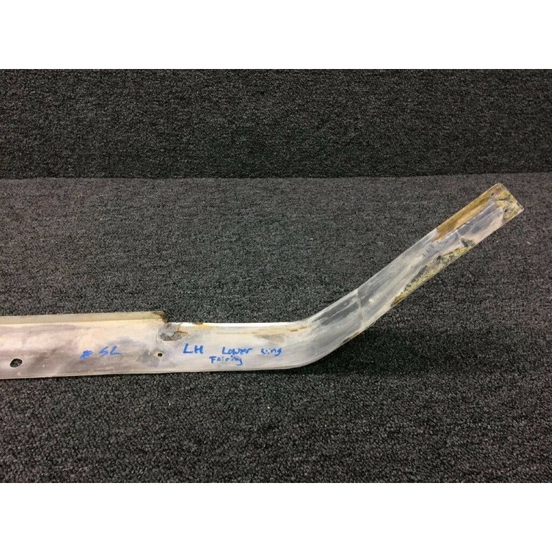 0426003-18 Cessna 150L LH Wing Fairing
