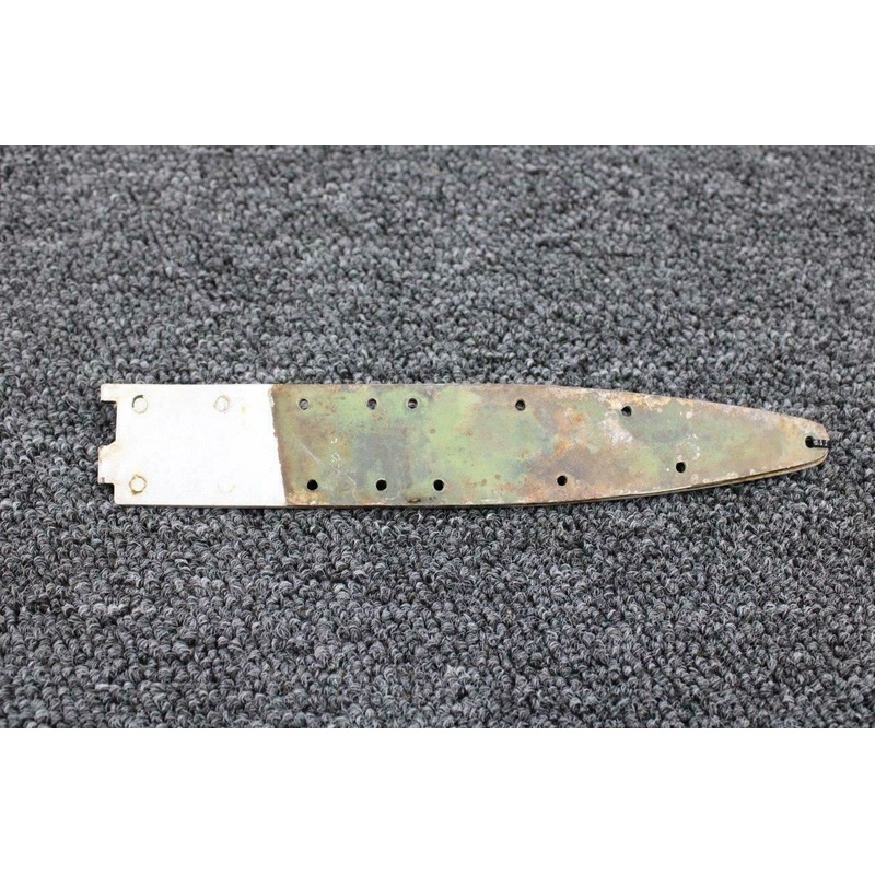 0511238-1 Cessna 172M Cabin Door Hinge Upper Aft LH