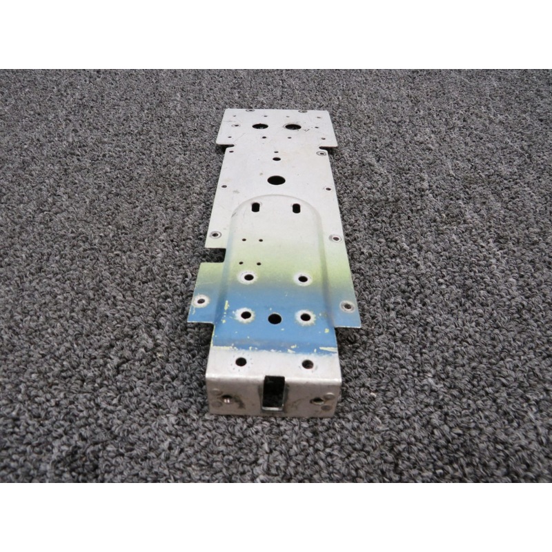 0511257-1 Cessna 172I Plate Assembly Mounting