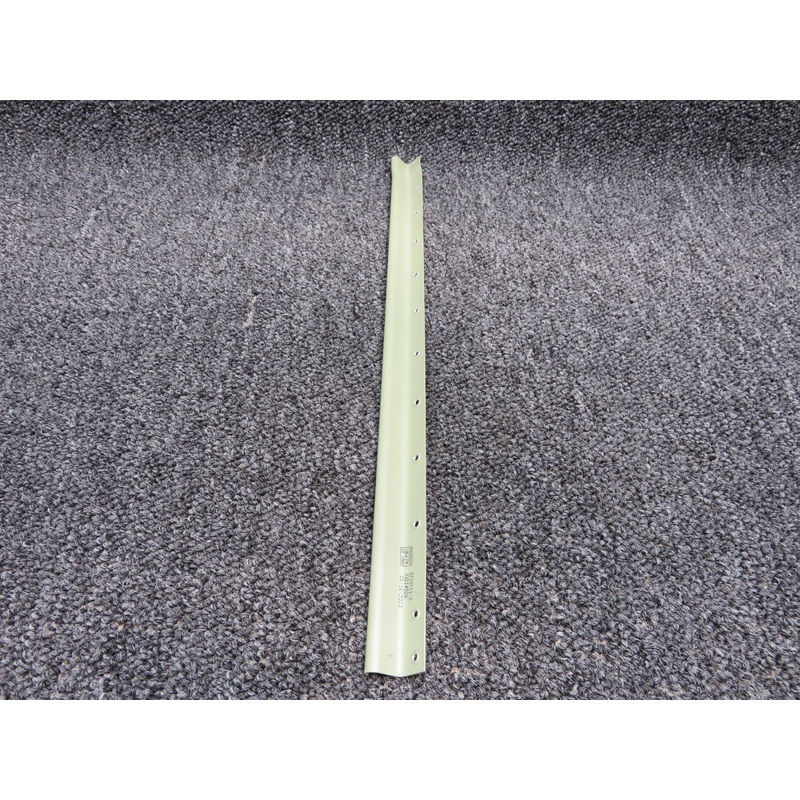 0710711-2 Cessna 182T Stiffener RH