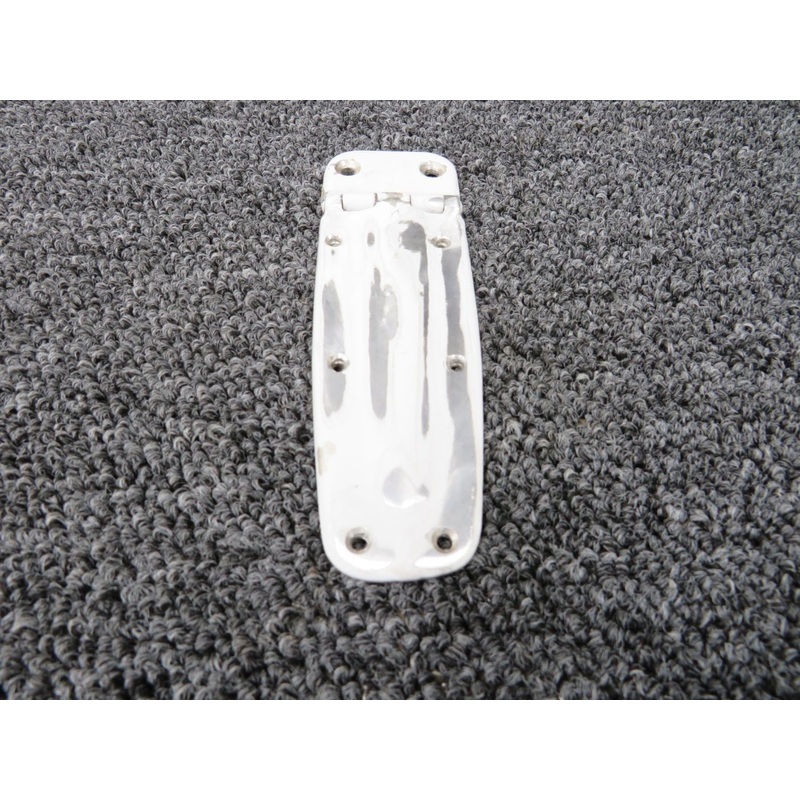 0413426-22 (Alt: 0413426-23) Cessna 152 Cabin Door Hinge Assembly Upper RH