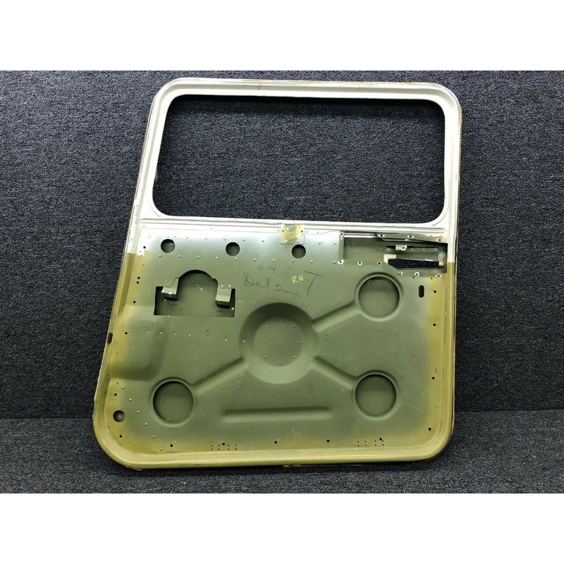 0711023-104 Cessna 180J RH Cabin Door Structure