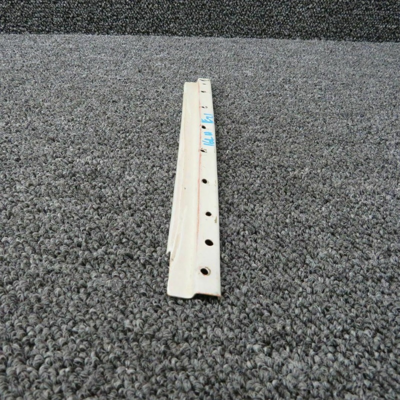 0710026-11 Cessna A185F Retainer